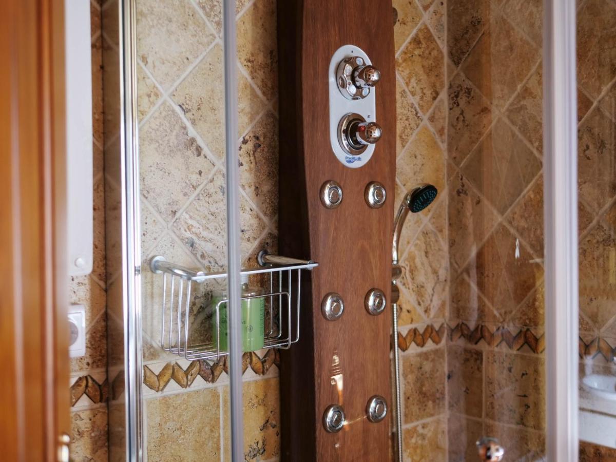 Apartamentos Turisticos Tronca Luxury Гранада Экстерьер фото