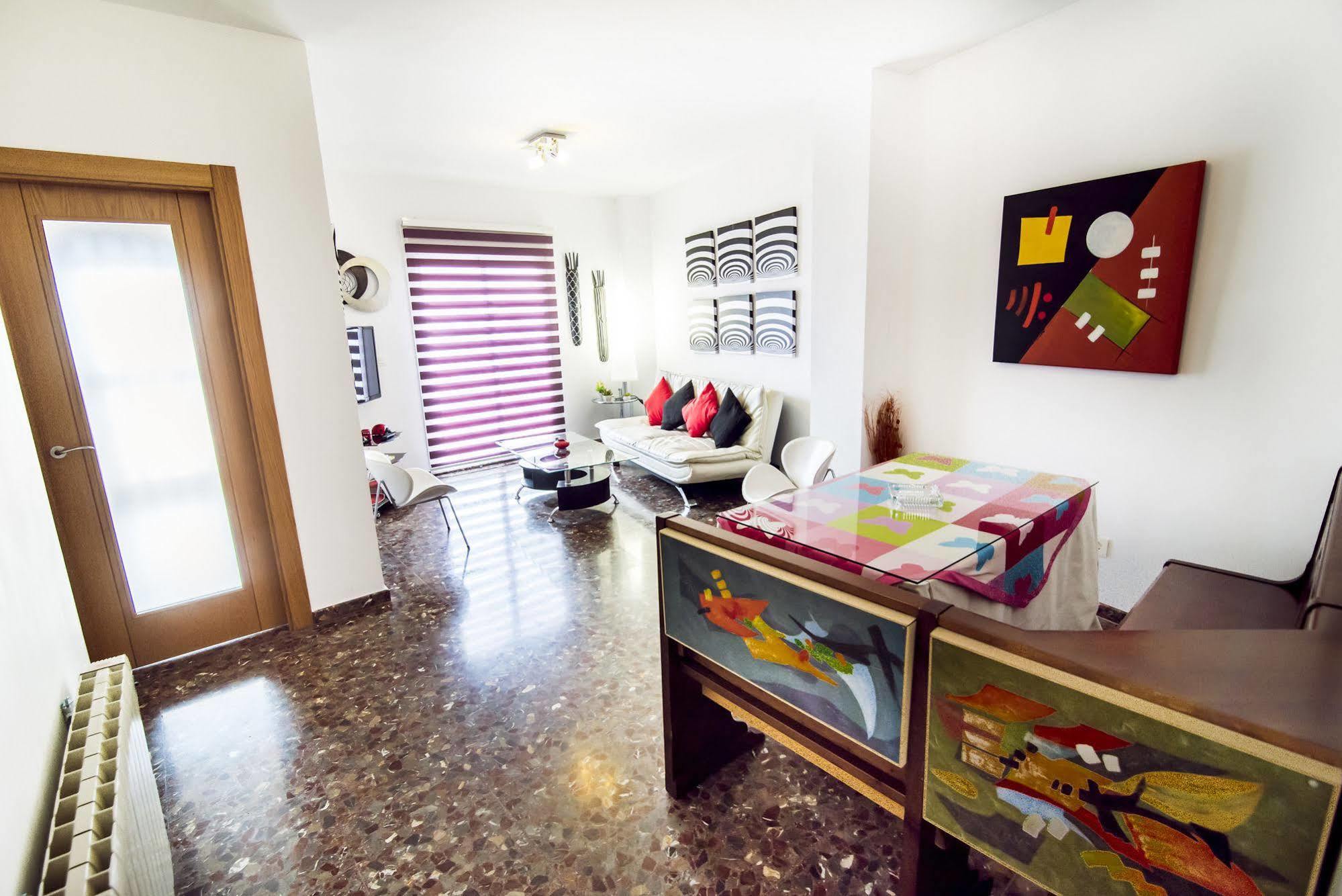 Apartamentos Turisticos Tronca Luxury Гранада Экстерьер фото