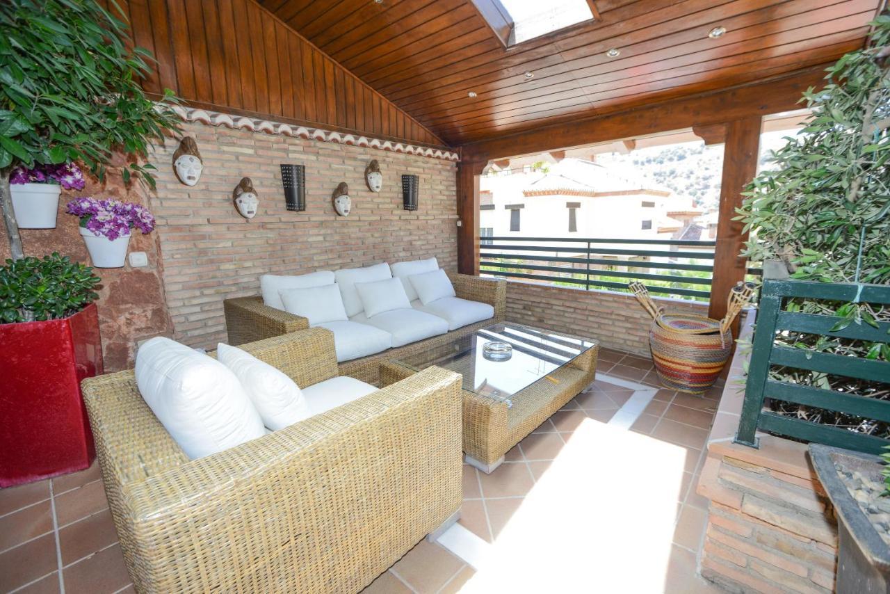 Apartamentos Turisticos Tronca Luxury Гранада Экстерьер фото