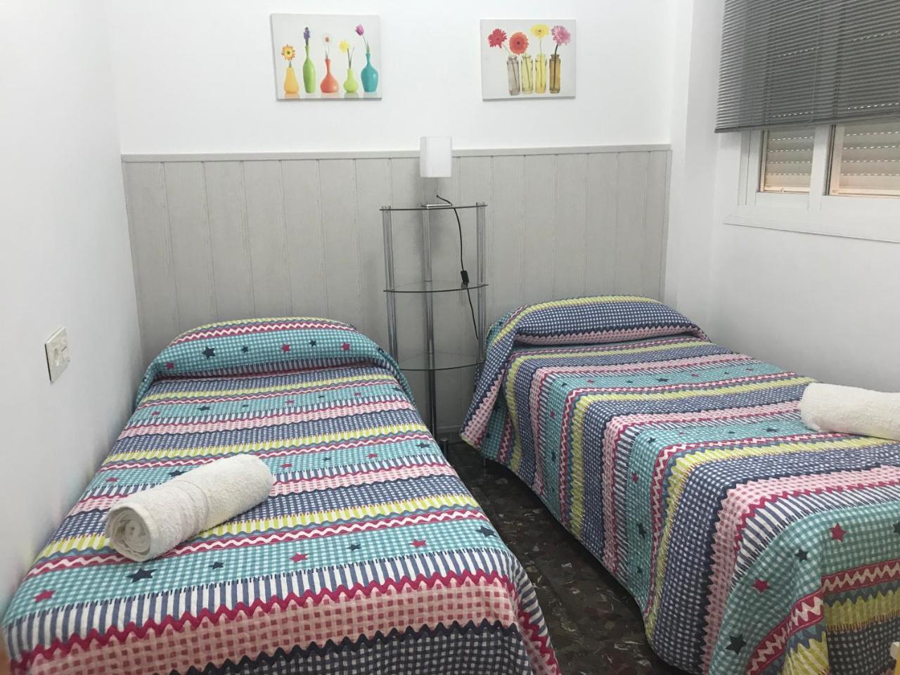 Apartamentos Turisticos Tronca Luxury Гранада Экстерьер фото