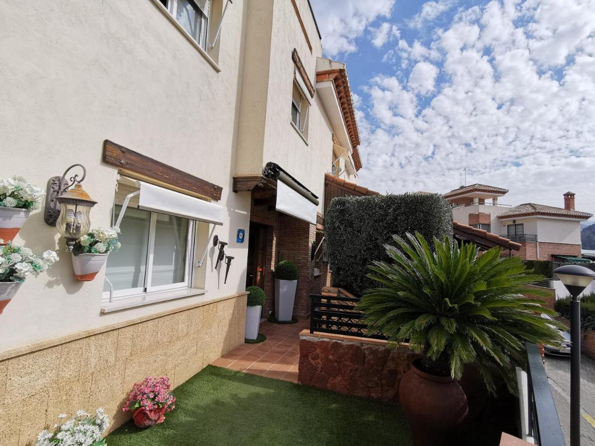 Apartamentos Turisticos Tronca Luxury Гранада Экстерьер фото