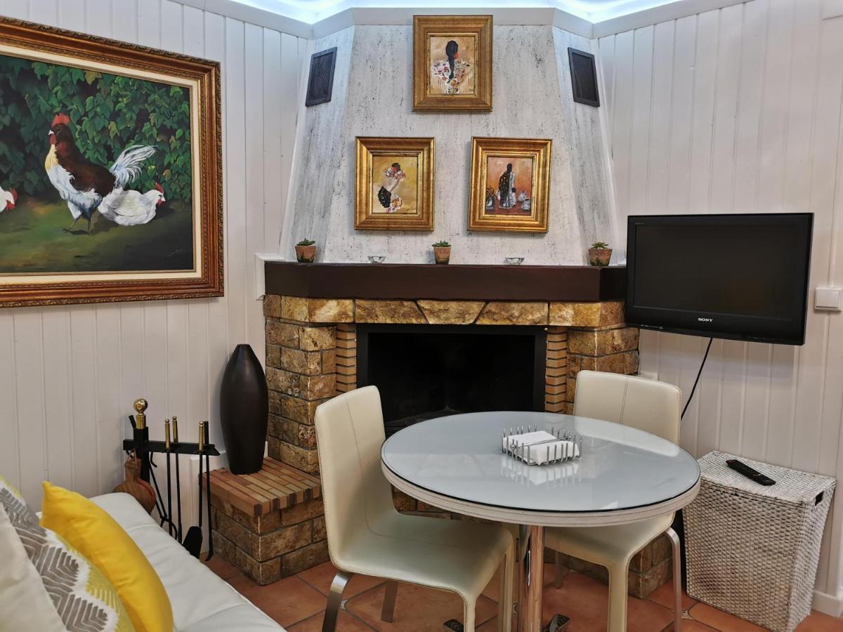 Apartamentos Turisticos Tronca Luxury Гранада Экстерьер фото